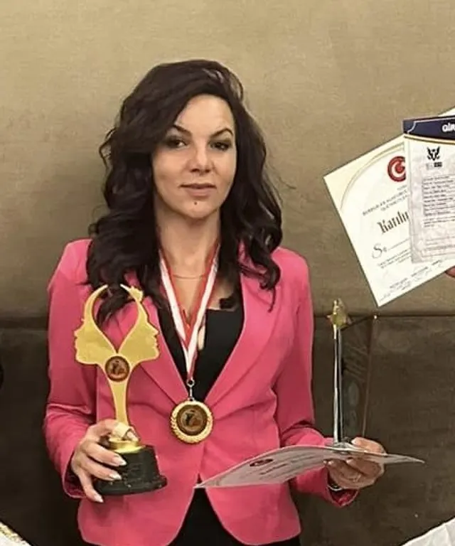 Ивайла Литова, Фризьорство и бръснарство в Гоце Делчев